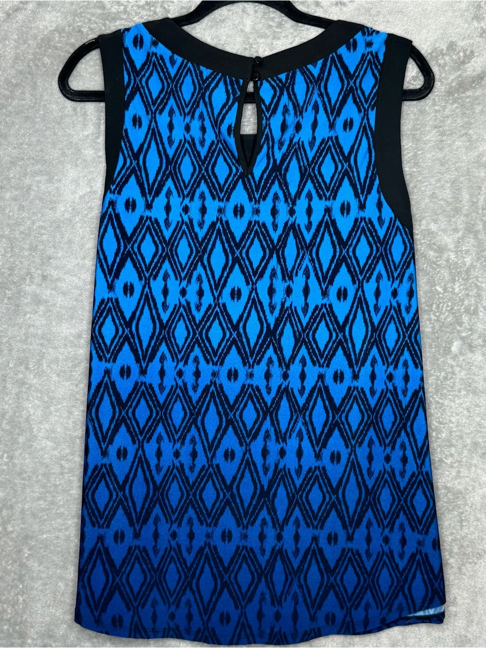 Lane Bryant Women’s 14/16 Top Blue Black Geometric Diamond Cutout Sleeveless - Picture 5 of 7